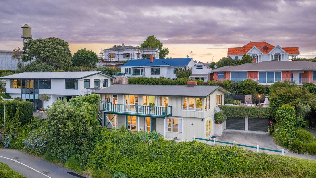 5 Seapoint Road, Bluff Hill, Napier, Hawke's Bay - Carousel 16