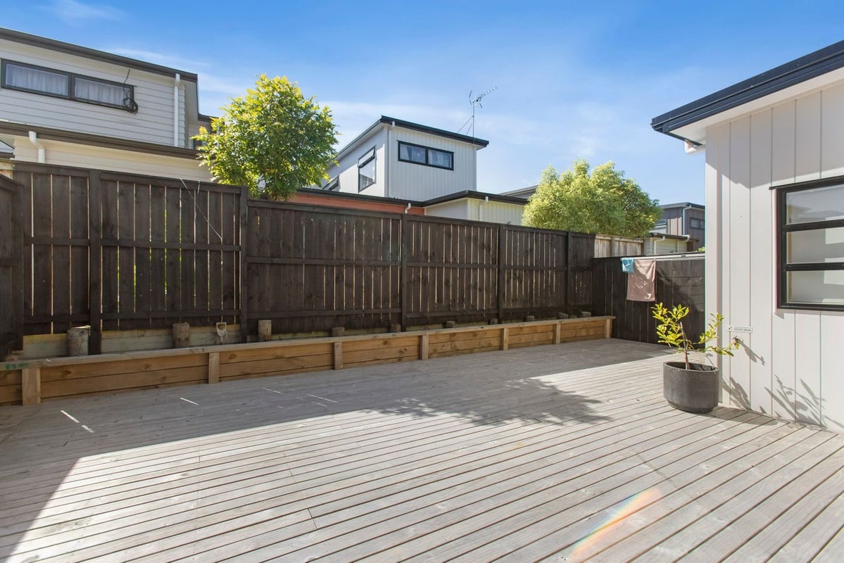 34 Artemis Way, Flat Bush, Auckland - Carousel 2