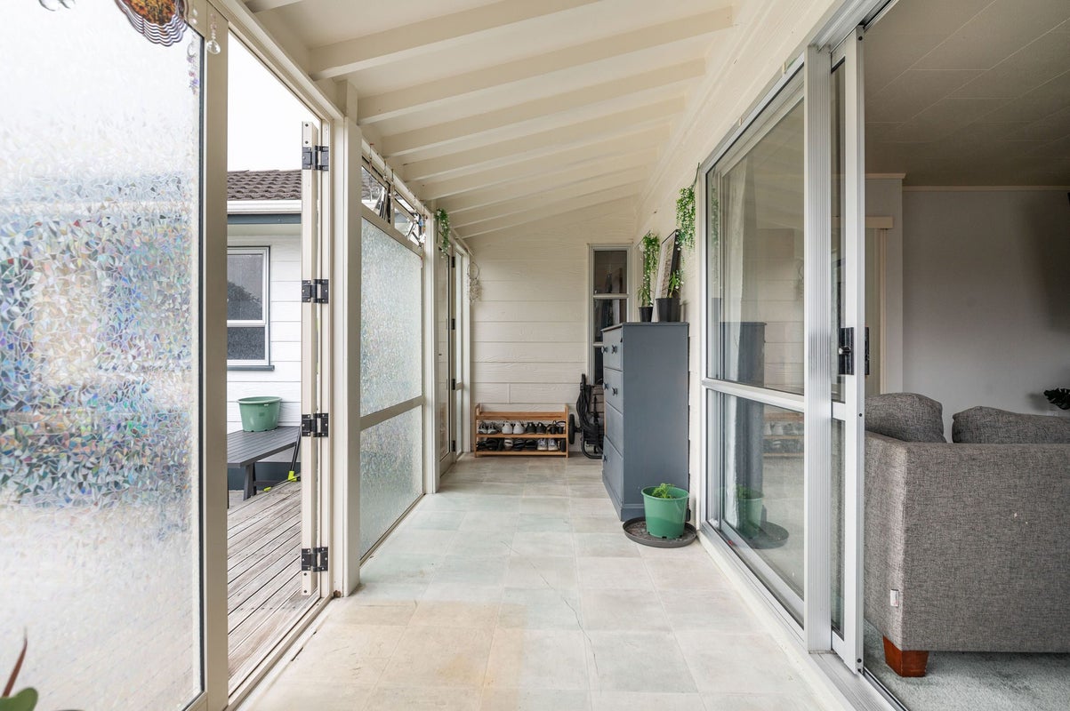7 Purcell Place, Melville, Hamilton - Carousel 2
