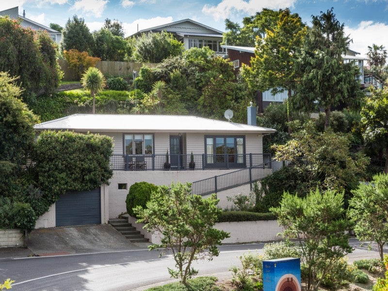 16 Spencer Road, Hospital Hill, Napier - Carousel 26