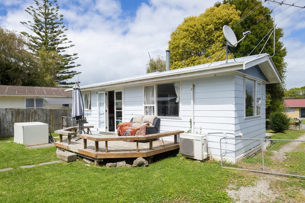 19 Halley Street, Outer Kaiti, Gisborne - Carousel 2