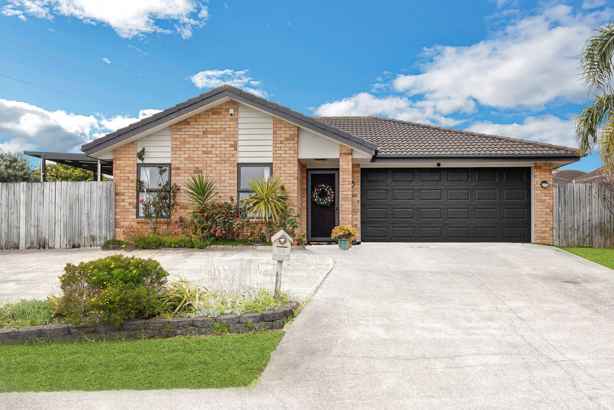 24 McKittrick Avenue, Flat Bush, Auckland - Carousel 1