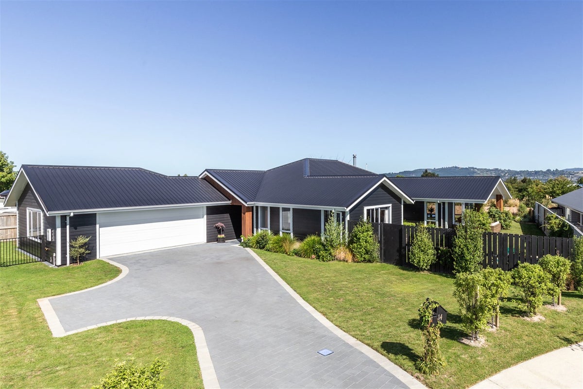 14 Kamaka Street, Wharewaka, Taupo - Carousel 1