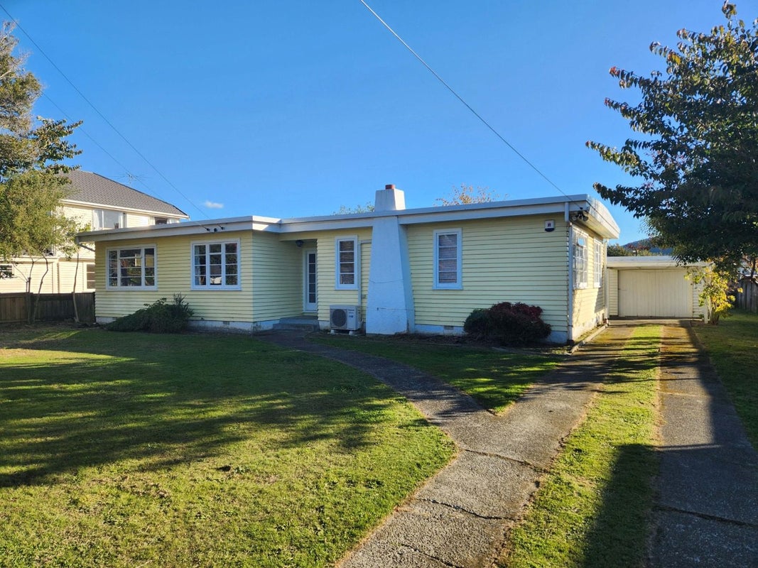 63 Golders Road, Elderslea, Upper Hutt - Carousel 1