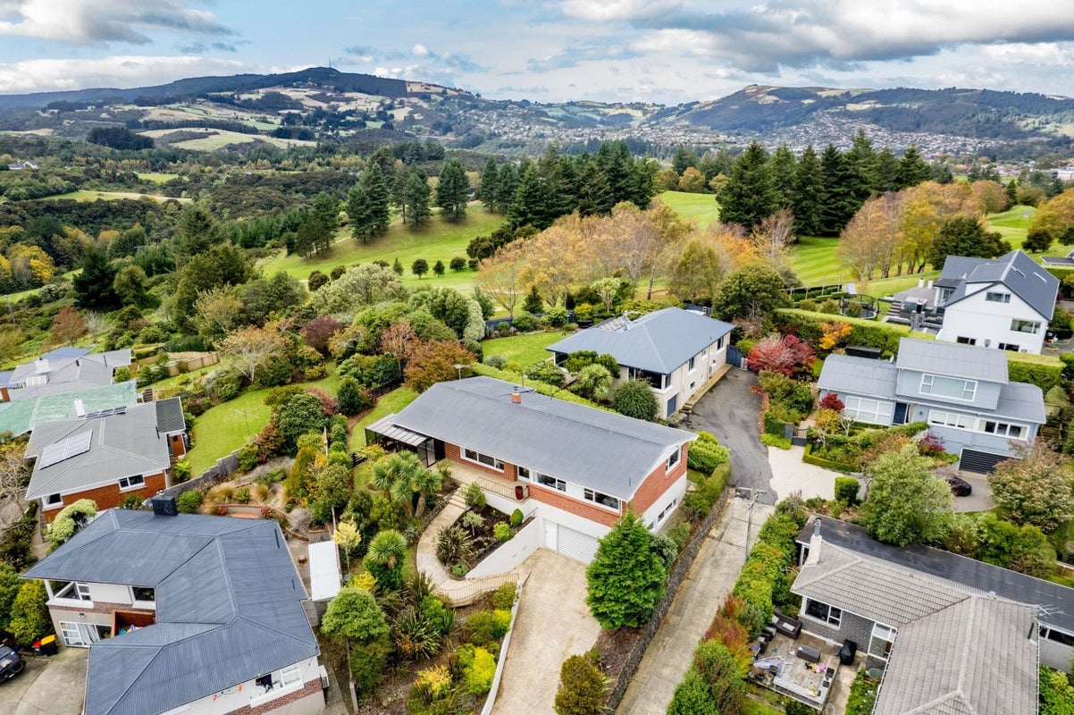 20 Upland Street, Helensburgh, Dunedin - Carousel 2