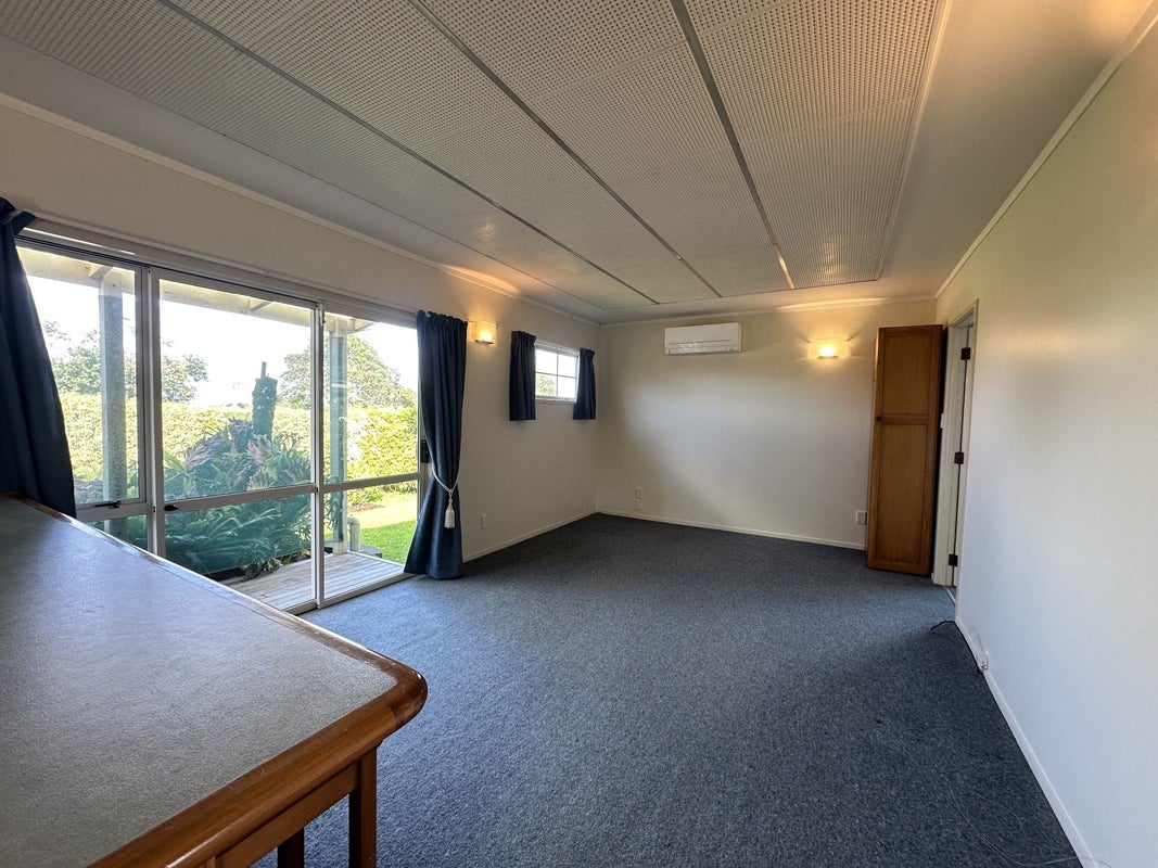 153 Arran Road, Browns Bay, Auckland - Carousel 5