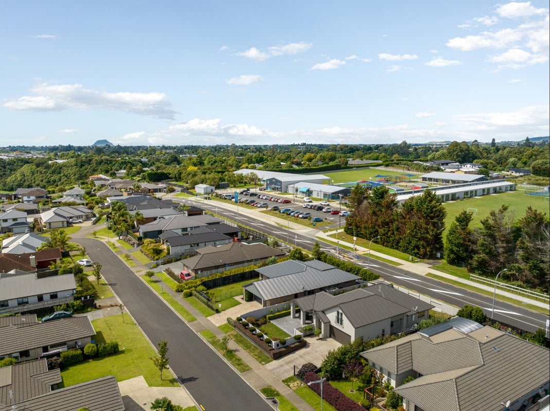 43 Benmore Crescent, Pyes Pa, Tauranga - Carousel 20
