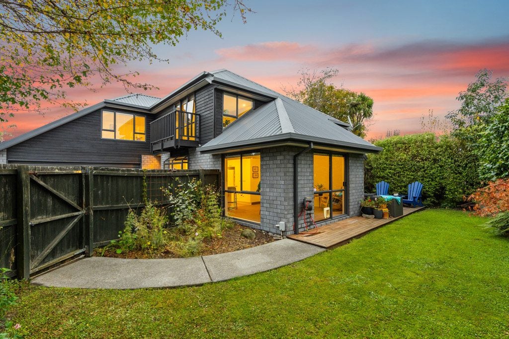 2/122 Tennyson Street, Sydenham, Christchurch - Carousel 1