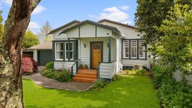 9 Devon Street, Glenholme, Rotorua - Carousel 1