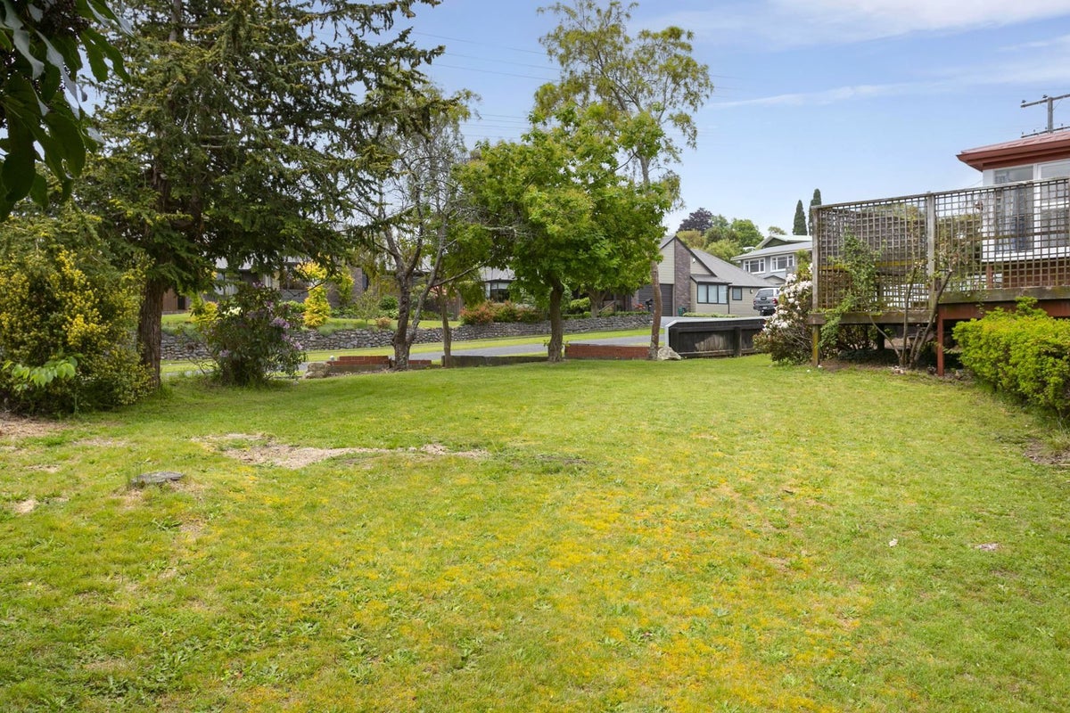 9 Awanui Street, Hilltop, Taupo - Carousel 2