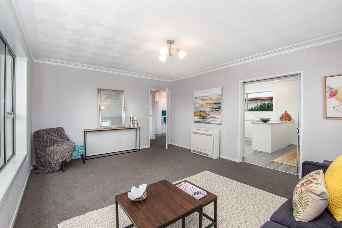 37A Queens Drive, Saint Kilda, Dunedin - Carousel 2