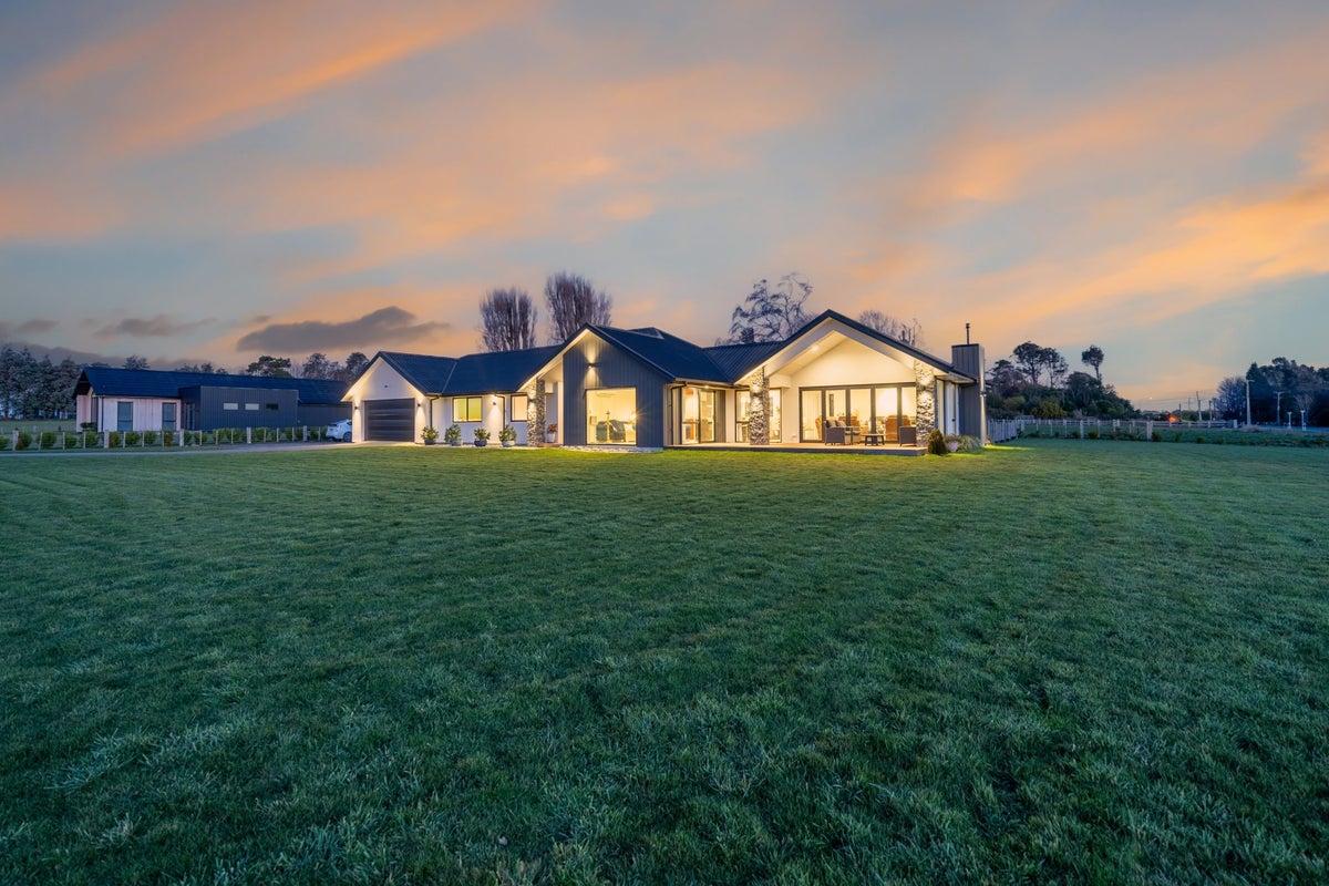 26 Retreat Road, Waihopai, Invercargill - Carousel 36