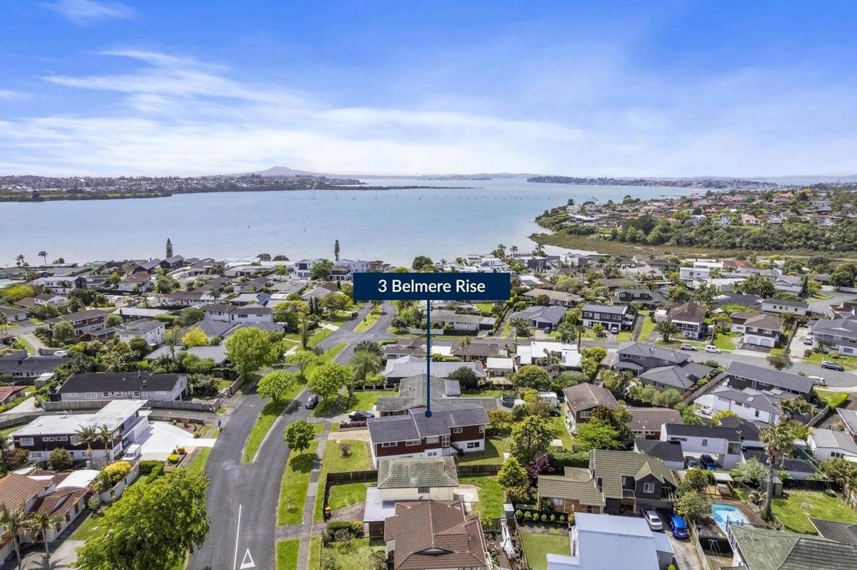3 Belmere Rise, Farm Cove, Auckland - Carousel 2