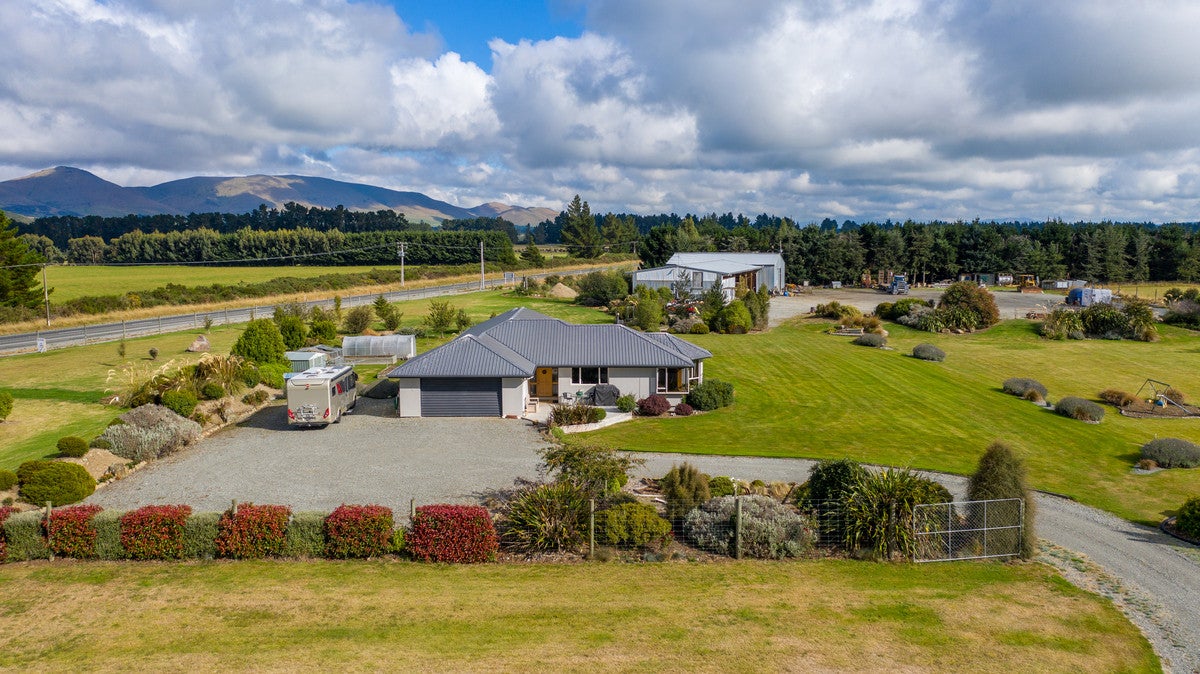9 Saleyard Road, Castlerock, Lumsden - Carousel 1