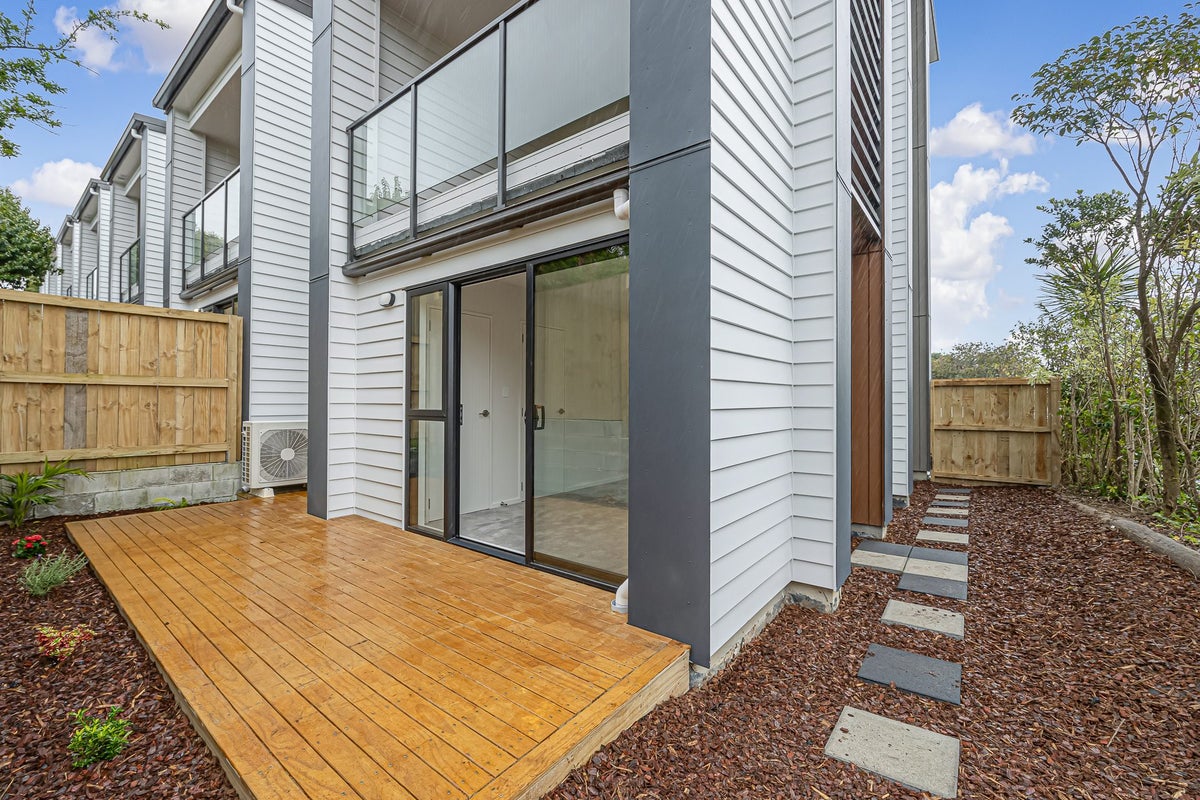 5/163 Edmonton Road, Te Atatu South, Auckland - Carousel 2