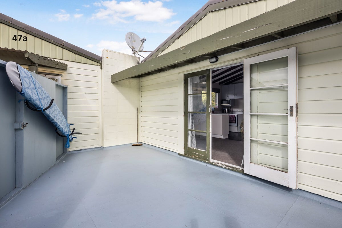 47A Chester Road, Tawa, Wellington - Carousel 9