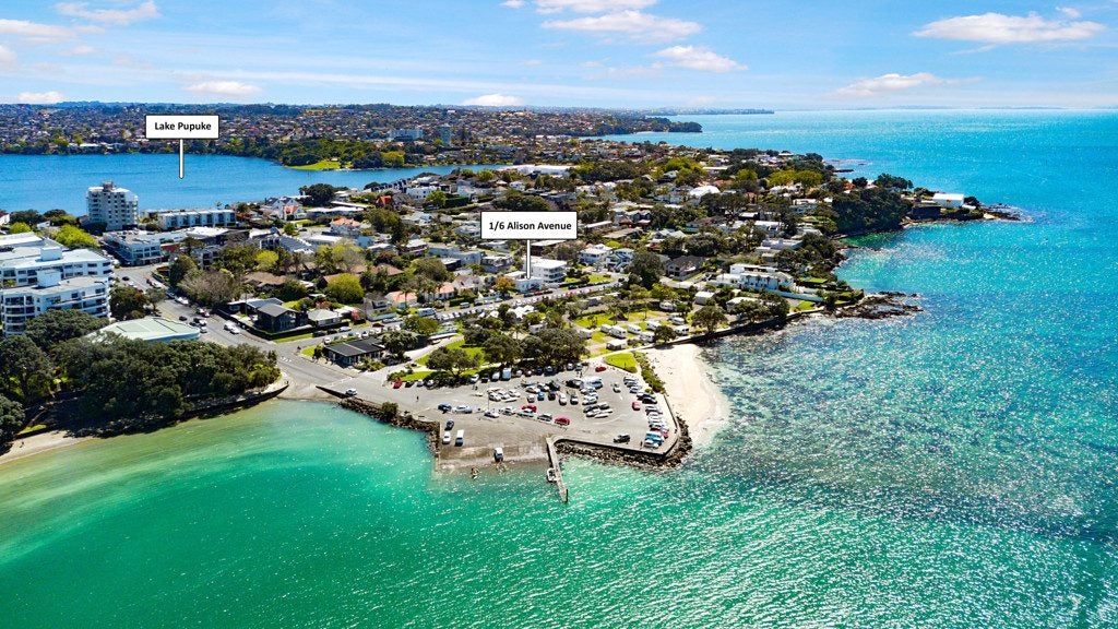 1/6 Alison Avenue, Takapuna, Auckland - Carousel 1