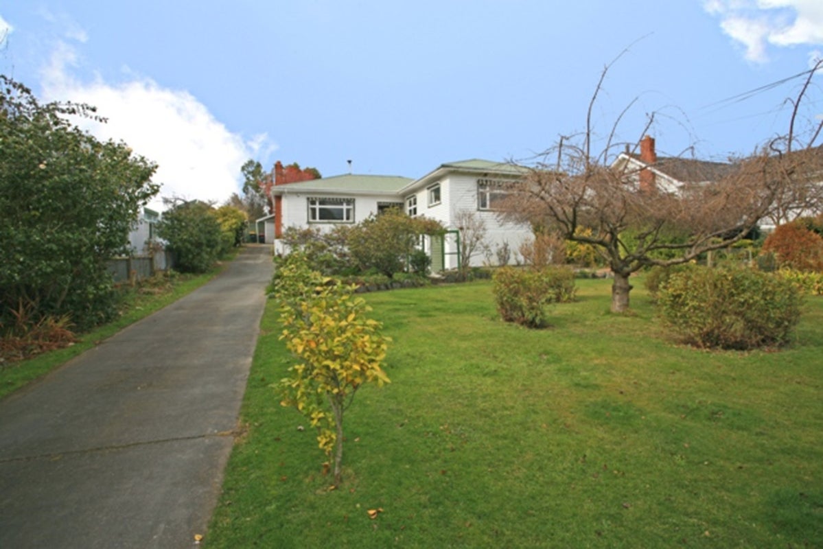 17 Aynsley Terrace, Hillsborough, Christchurch - Carousel 17