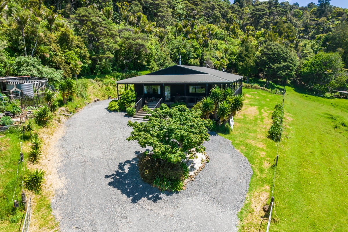 15 Mildon Road, Henderson - Carousel 2