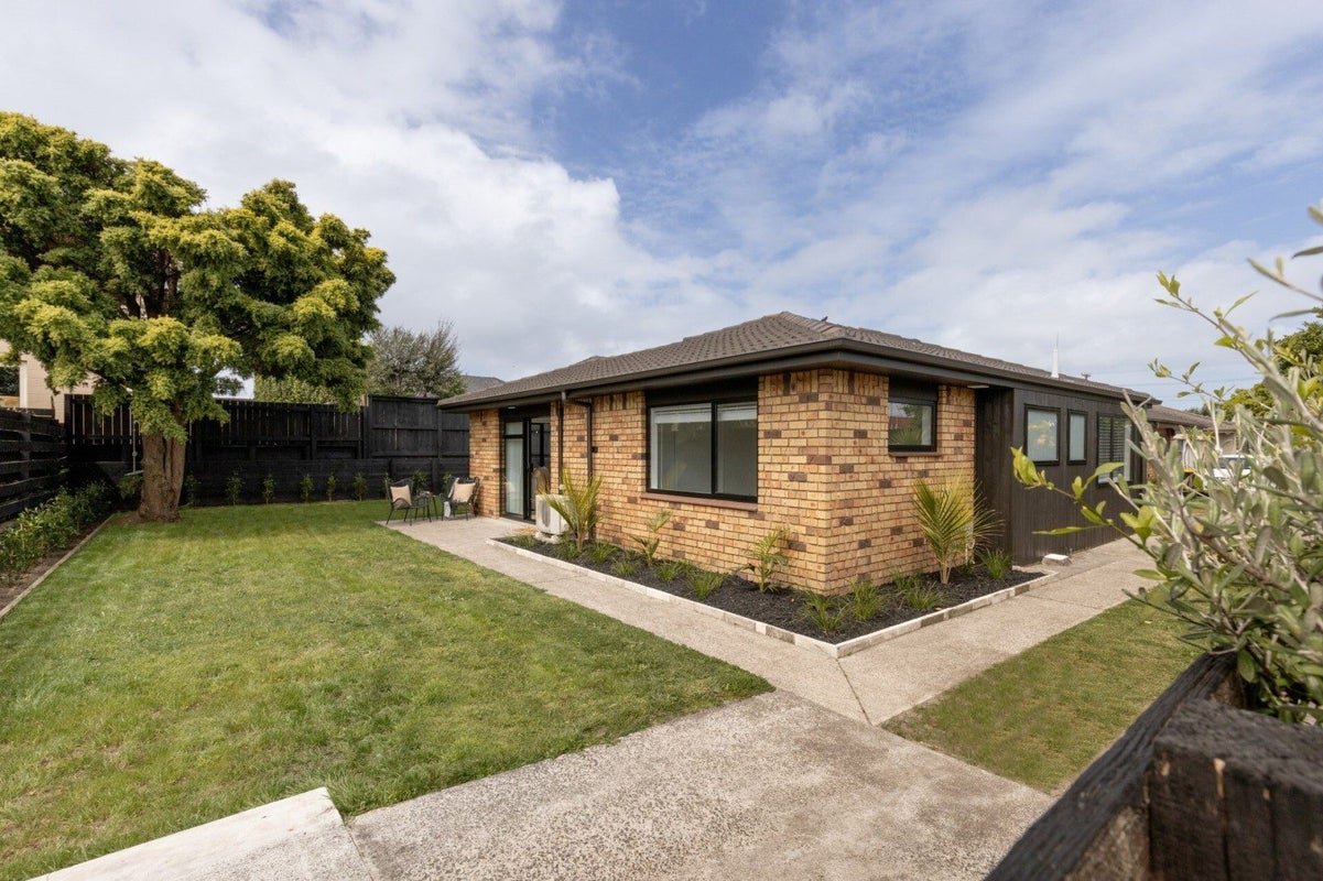 37 Golf Road, Mount Maunganui, Mount Maunganui - Carousel 1