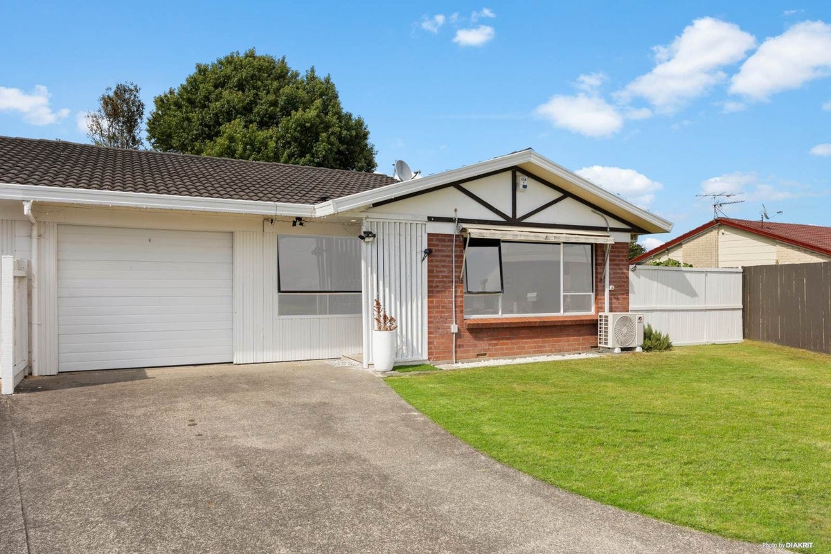 2/51 Great South Road, Takanini, Auckland - Carousel 1