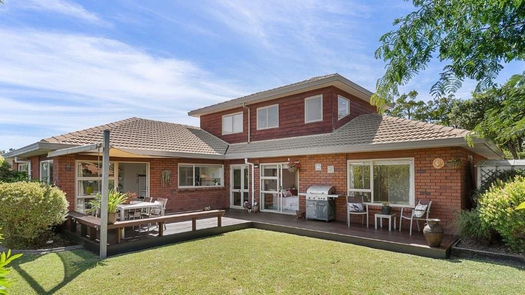 22 Jan Higgins Place, Golflands, Auckland - Carousel 1