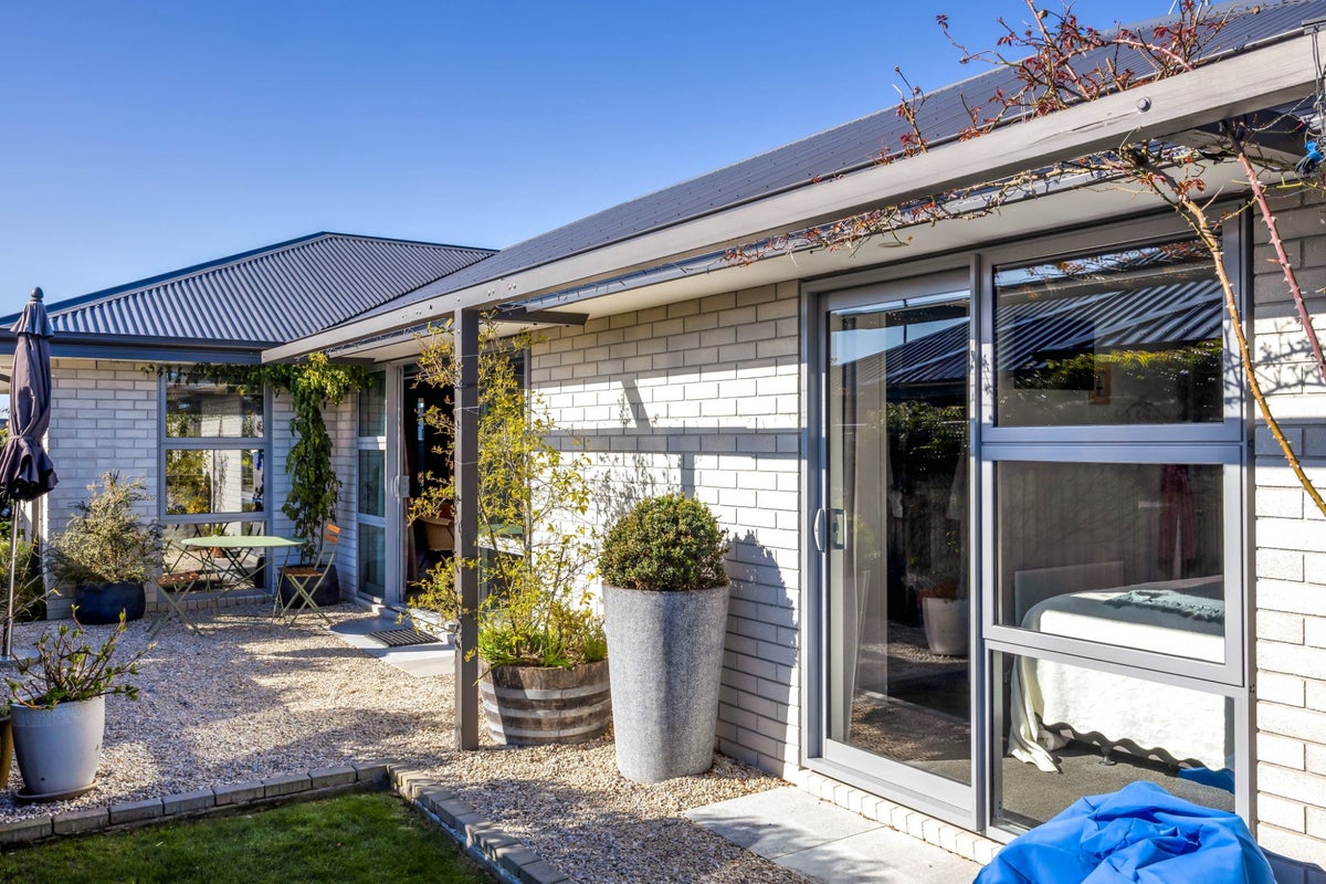20 Collier Drive, Halswell, Christchurch - Carousel 2