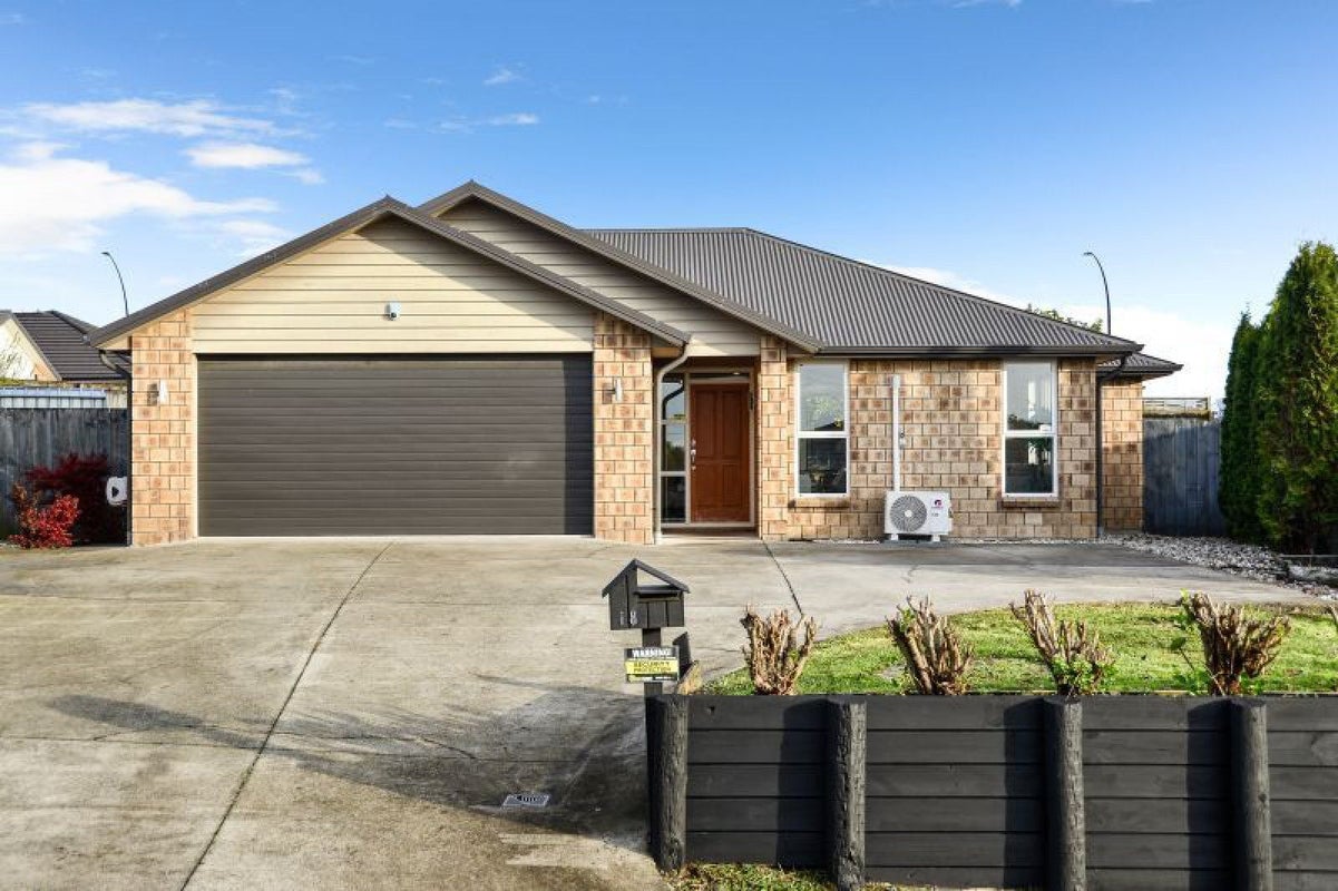 18 Te Ironui Place, Huntington, Hamilton - Carousel 1
