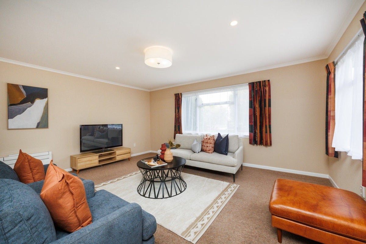 18 St Johns Avenue, Palmerston North - Carousel 2
