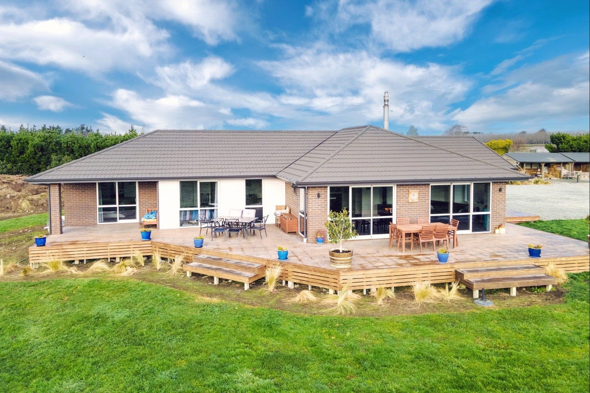 188 Orakipaoa Island Road, Milford - Carousel 2