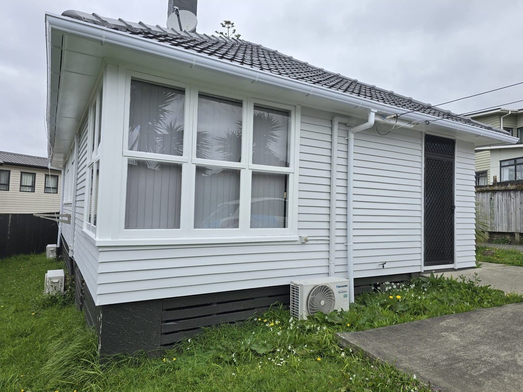 4 Welsh Street, Wesley, Auckland - Carousel 1
