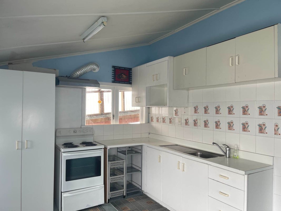 1/31 St Leonards Road, Kelston, Auckland - Carousel 2