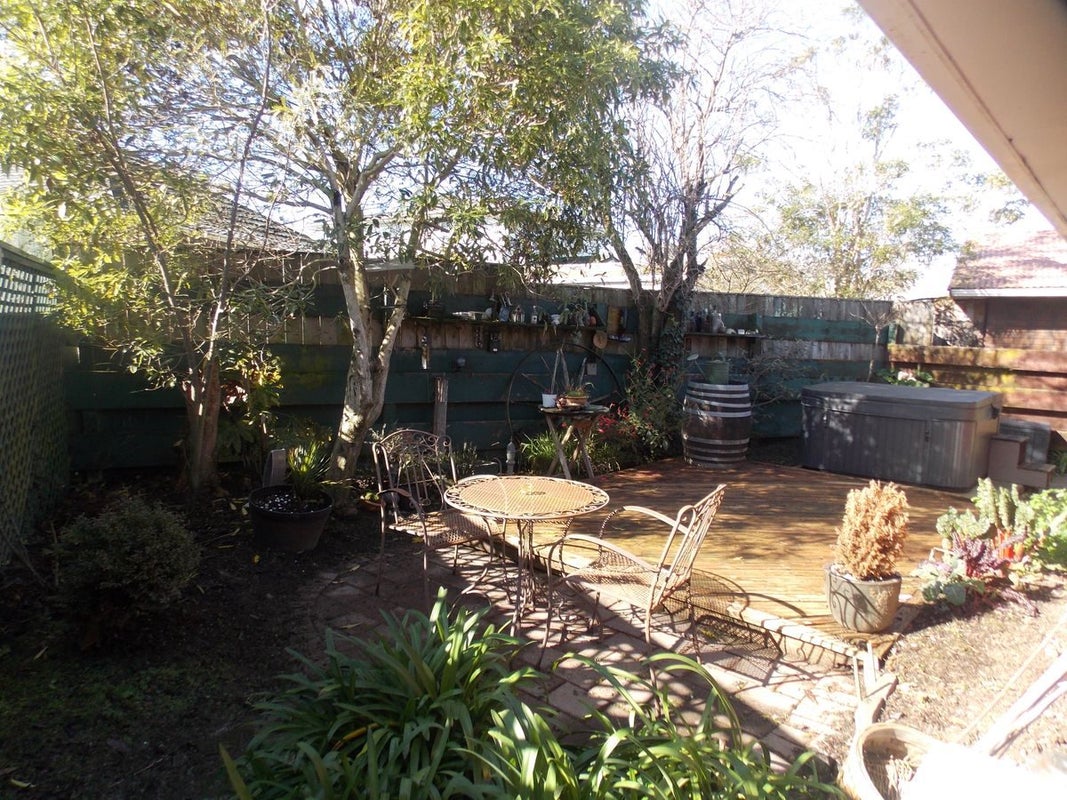 14 Terry Crescent, Milson, Palmerston North - Carousel 2