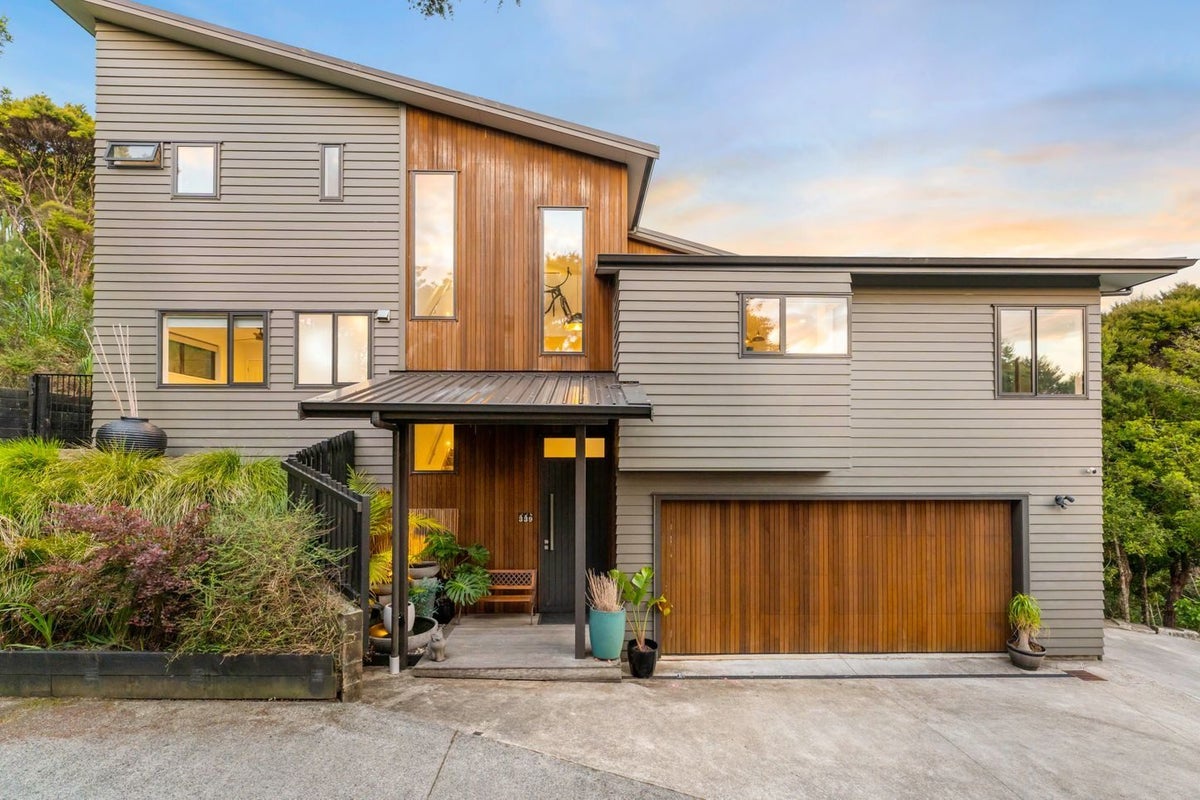 339 Ridge Road, Albany - Carousel 1
