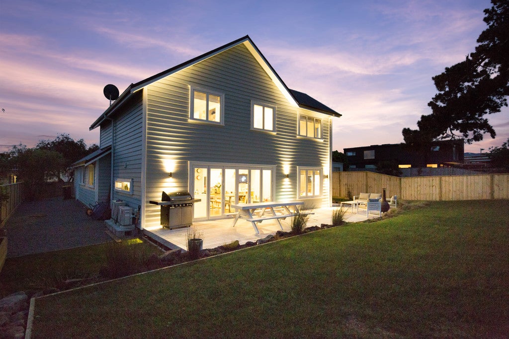 38A Wellesley Road, Mangere Bridge, Auckland - Carousel 24