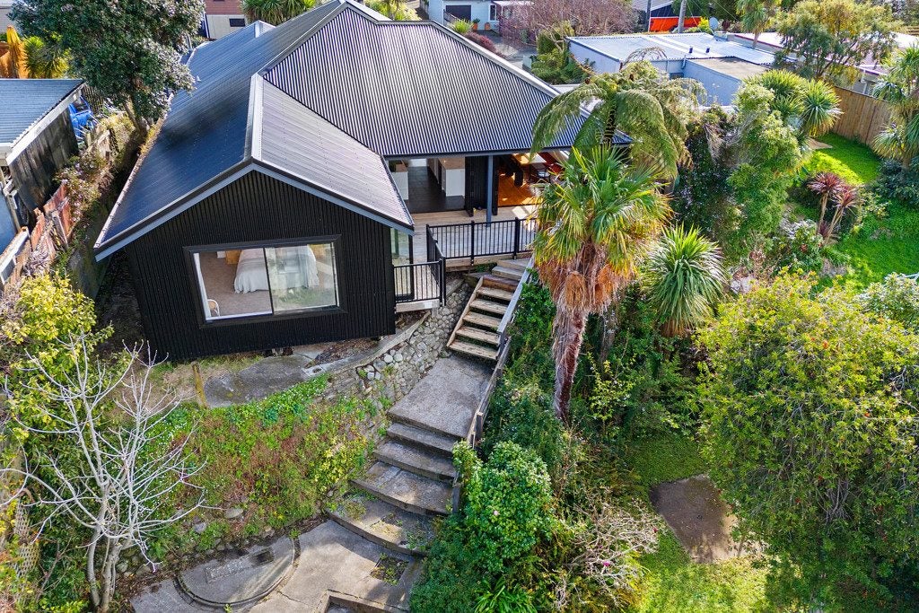 7 Dale Road, Raumati South, Paraparaumu - Carousel 2