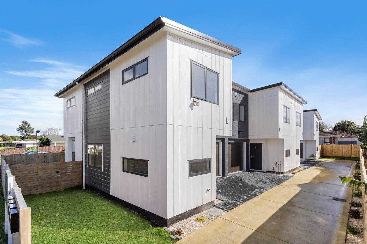 6A Sunlands Drive, Manurewa, Auckland - Carousel 1