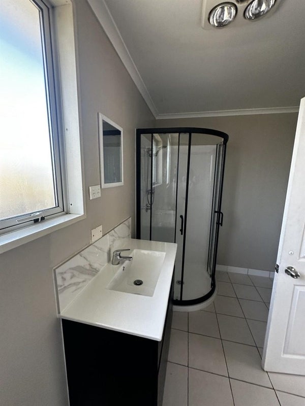 31 Hollyford Avenue, Bryndwr, Christchurch - Carousel 8