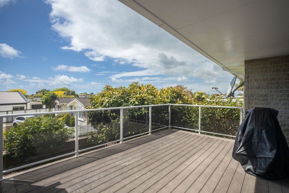 13 Julian Place, Westown, New Plymouth - Carousel 29