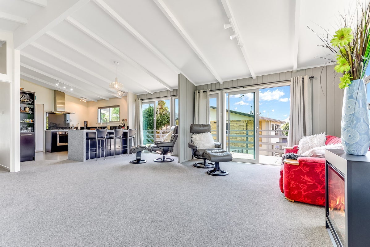 16 Esmae Place, Dinsdale, Hamilton - Carousel 2