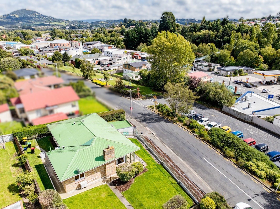 4 Shand Street, Green Island, Dunedin - Carousel 25