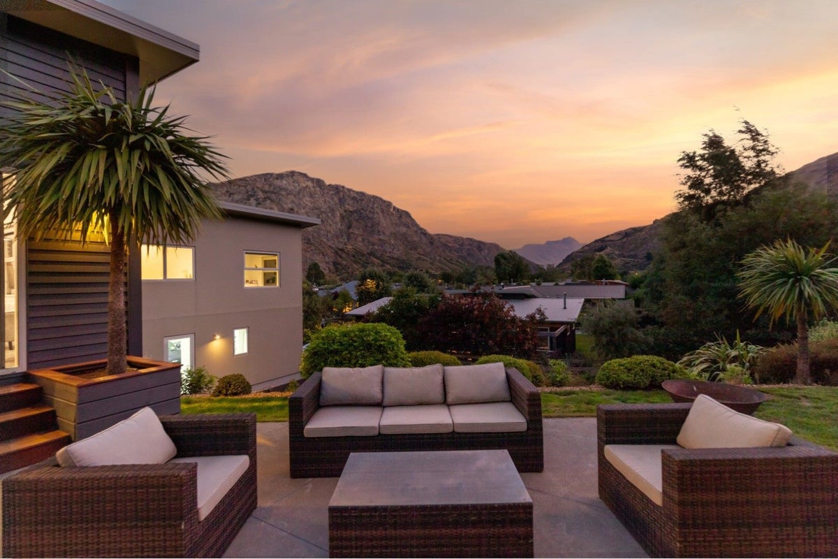 4 Thomas Lane, Arthurs Point, Queenstown - Carousel 2