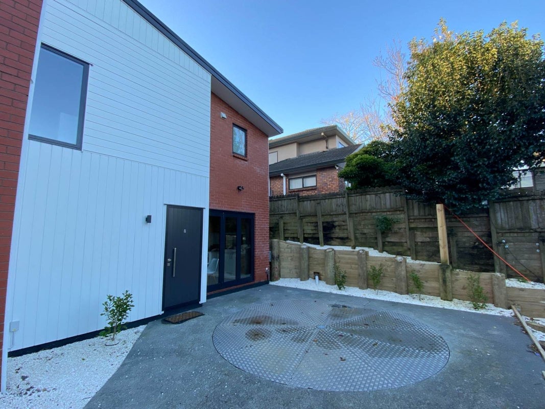 8/12 Waterloo Street, Howick, Auckland - Carousel 17