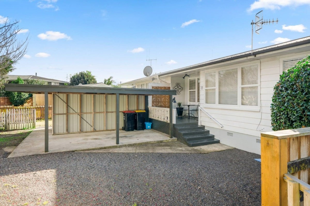 2/71 Emmett Street, Greerton, Tauranga - Carousel 1