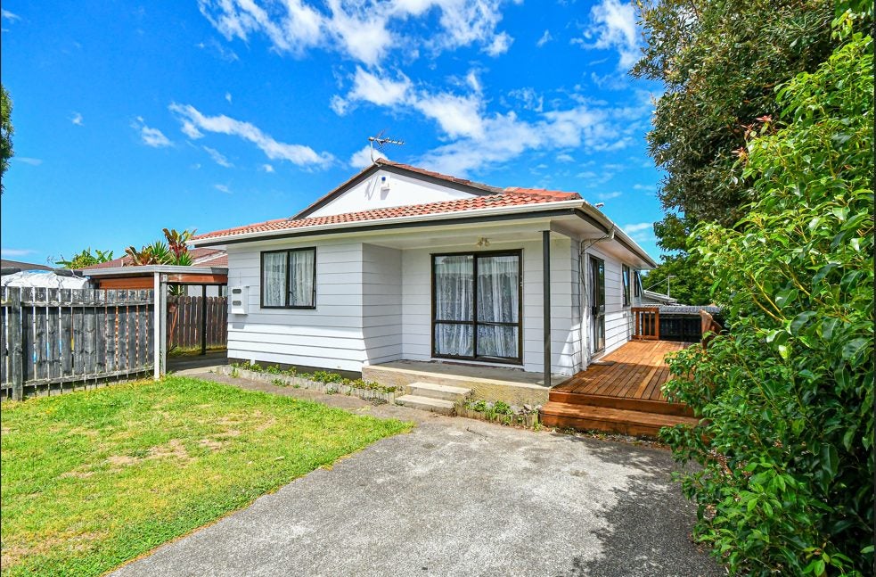 1/44 Taitimu Drive, Weymouth, Auckland - Carousel 1
