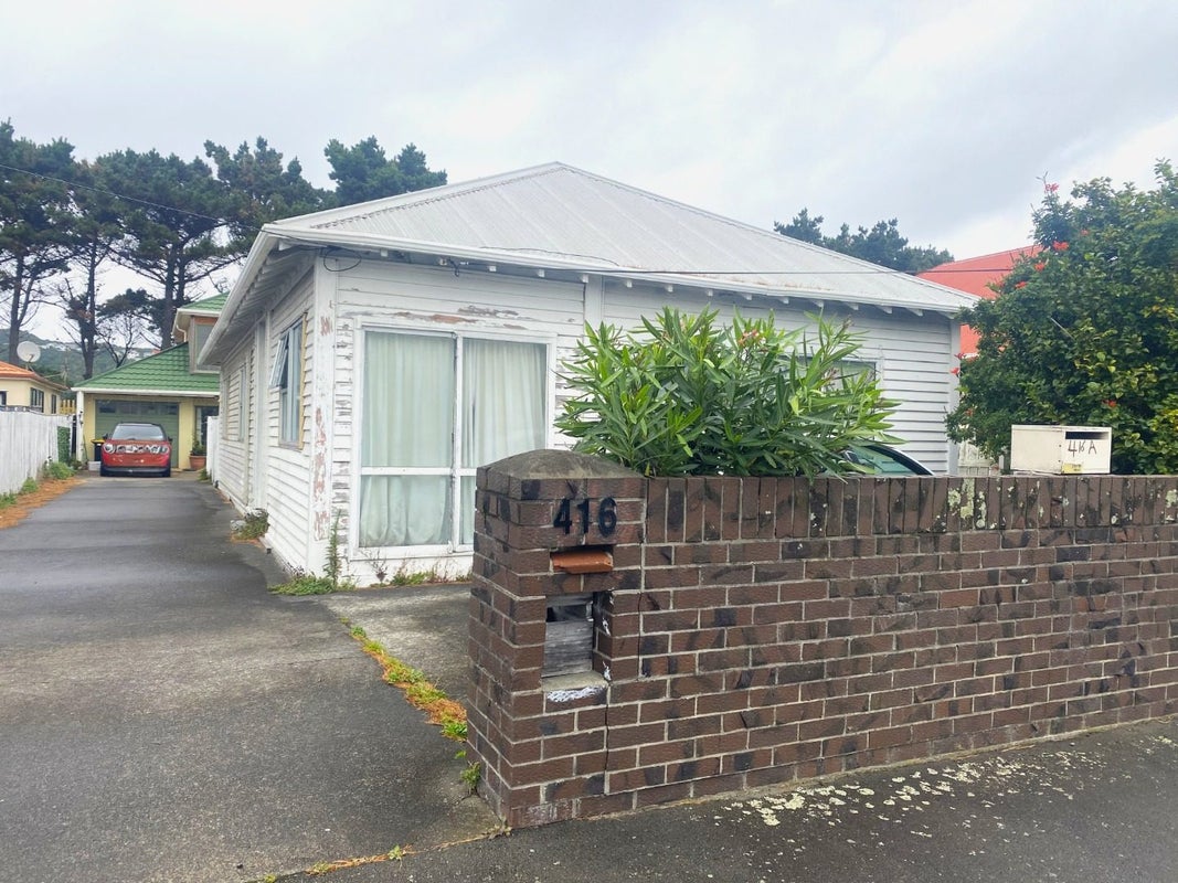416 Broadway, Miramar, Wellington - Carousel 1