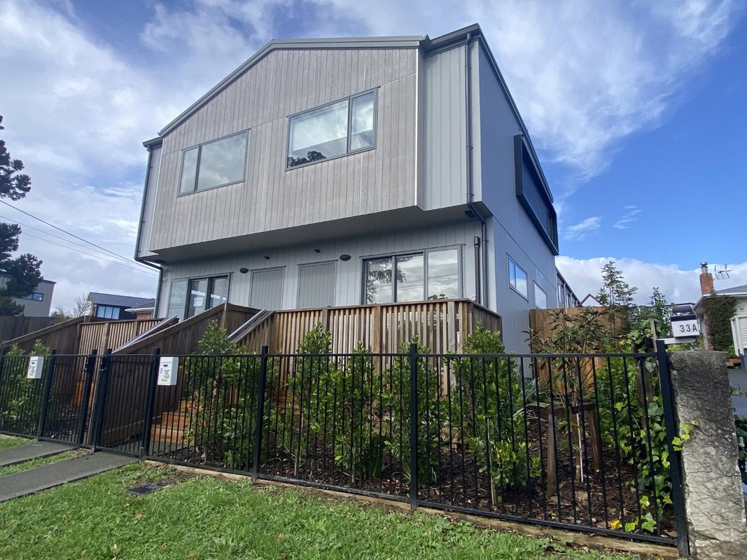 1/35 Renata Crescent, Te Atatu Peninsula, Auckland - Carousel 1