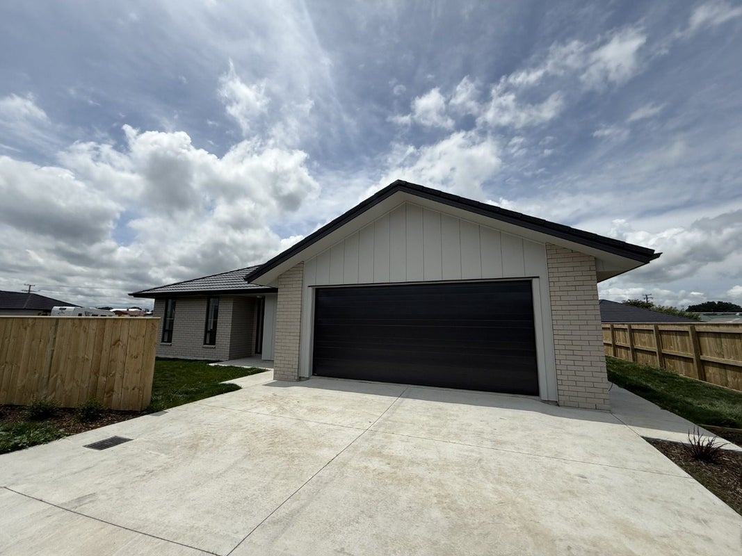 3 Atea Place, Hawera - Carousel 1