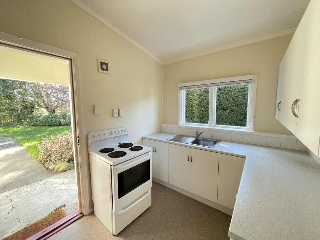 119 Raineys Road, Christchurch - Carousel 2
