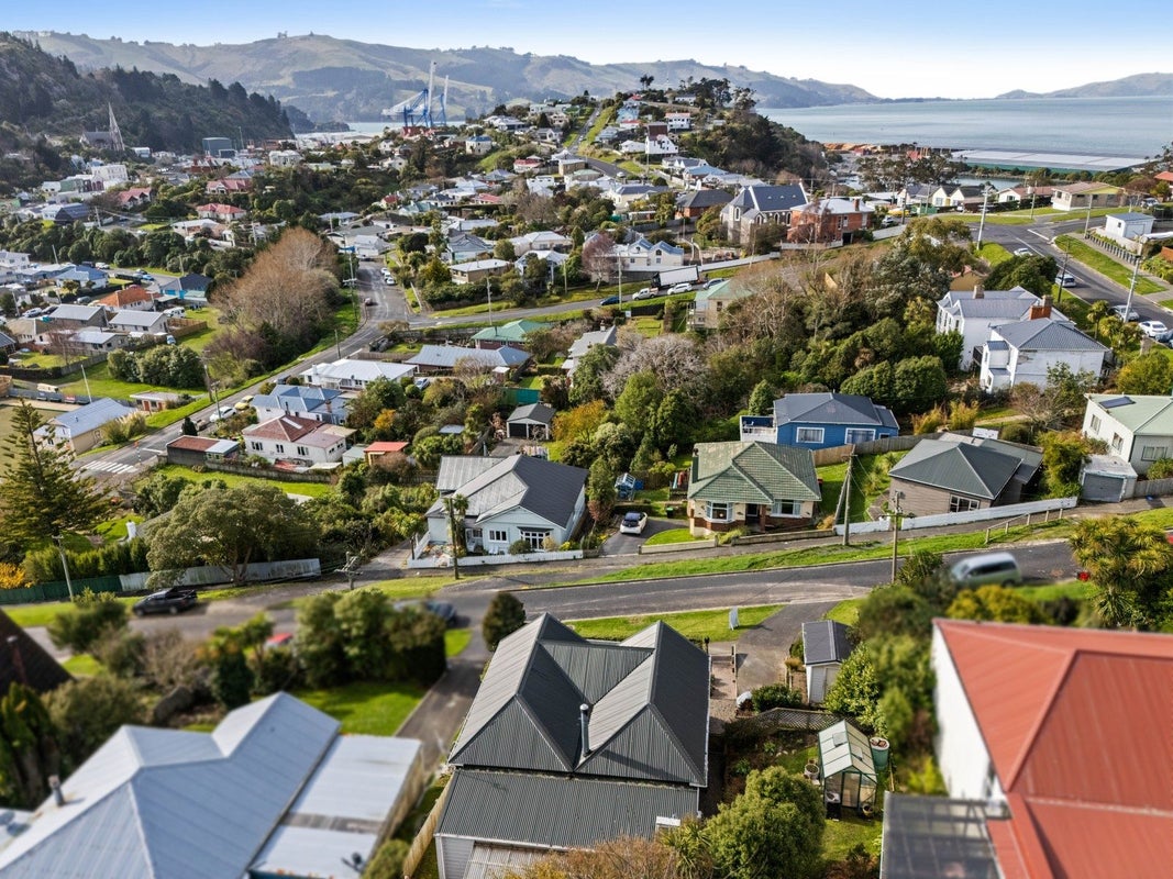 5 Daly Street, Port Chalmers, Dunedin - Carousel 2